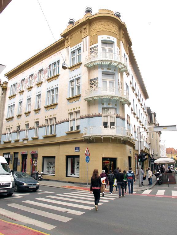 Centar Guesthouse Zagreb Extérieur photo