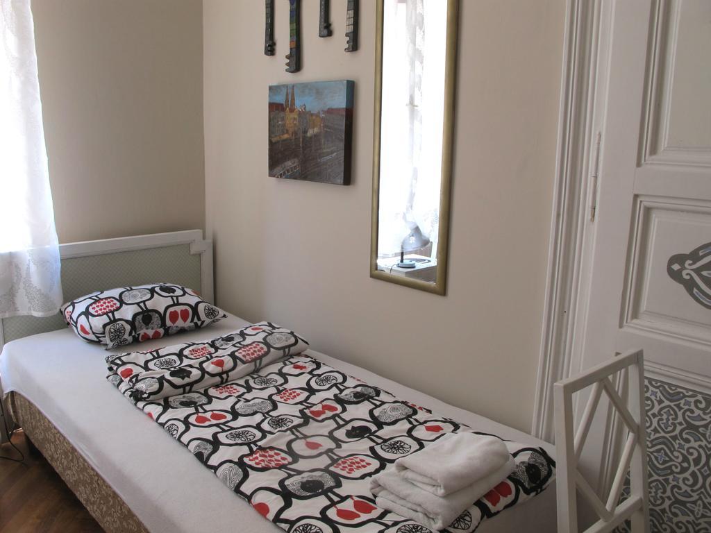 Centar Guesthouse Zagreb Chambre photo
